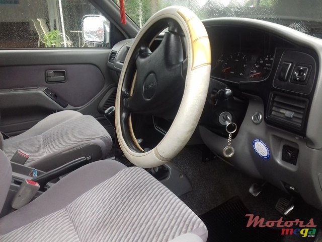 2000' Isuzu 4*4 photo #7