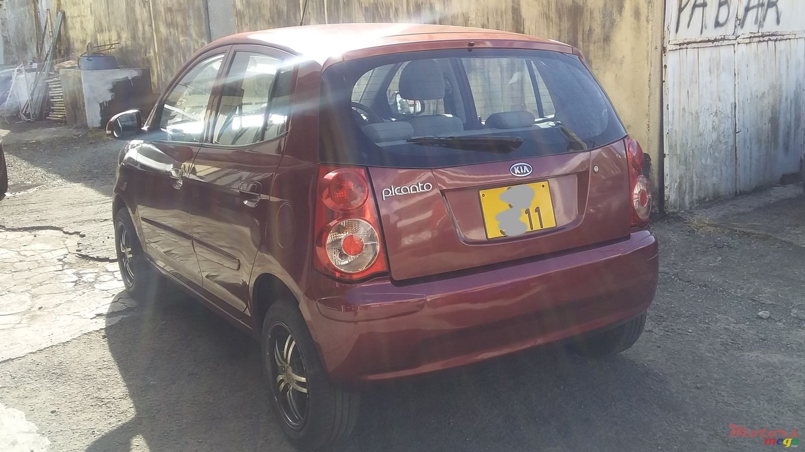 2011' Kia Picanto photo #4