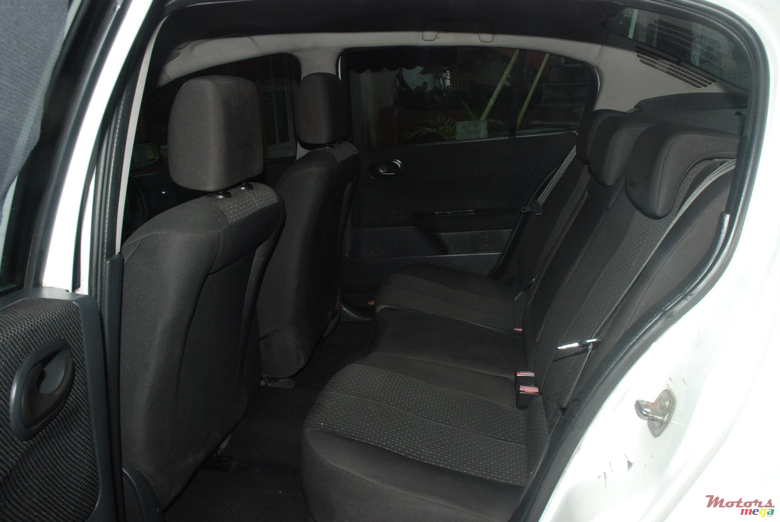 2005' Renault Megane photo #3