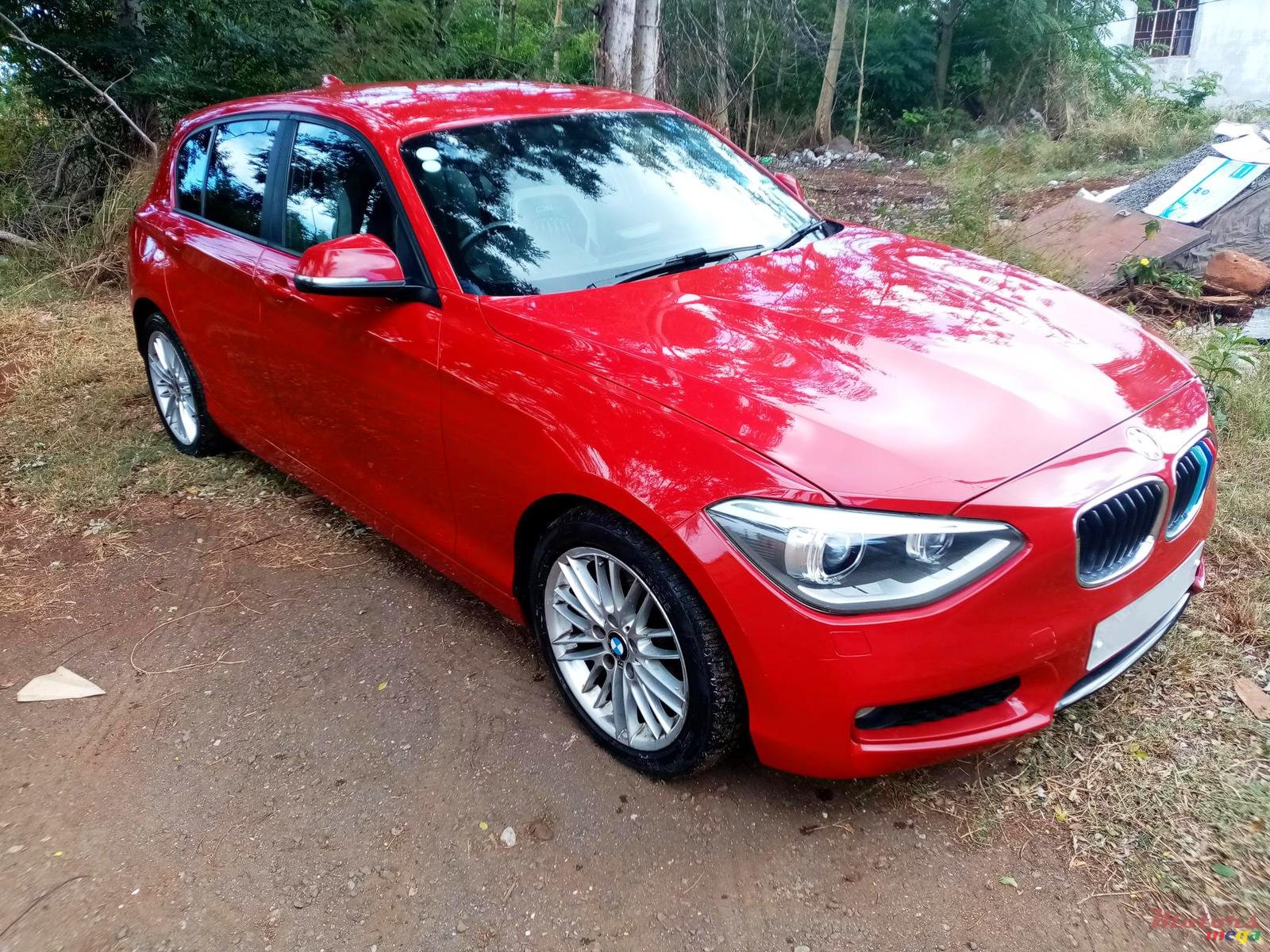 2013' BMW 116 photo #2