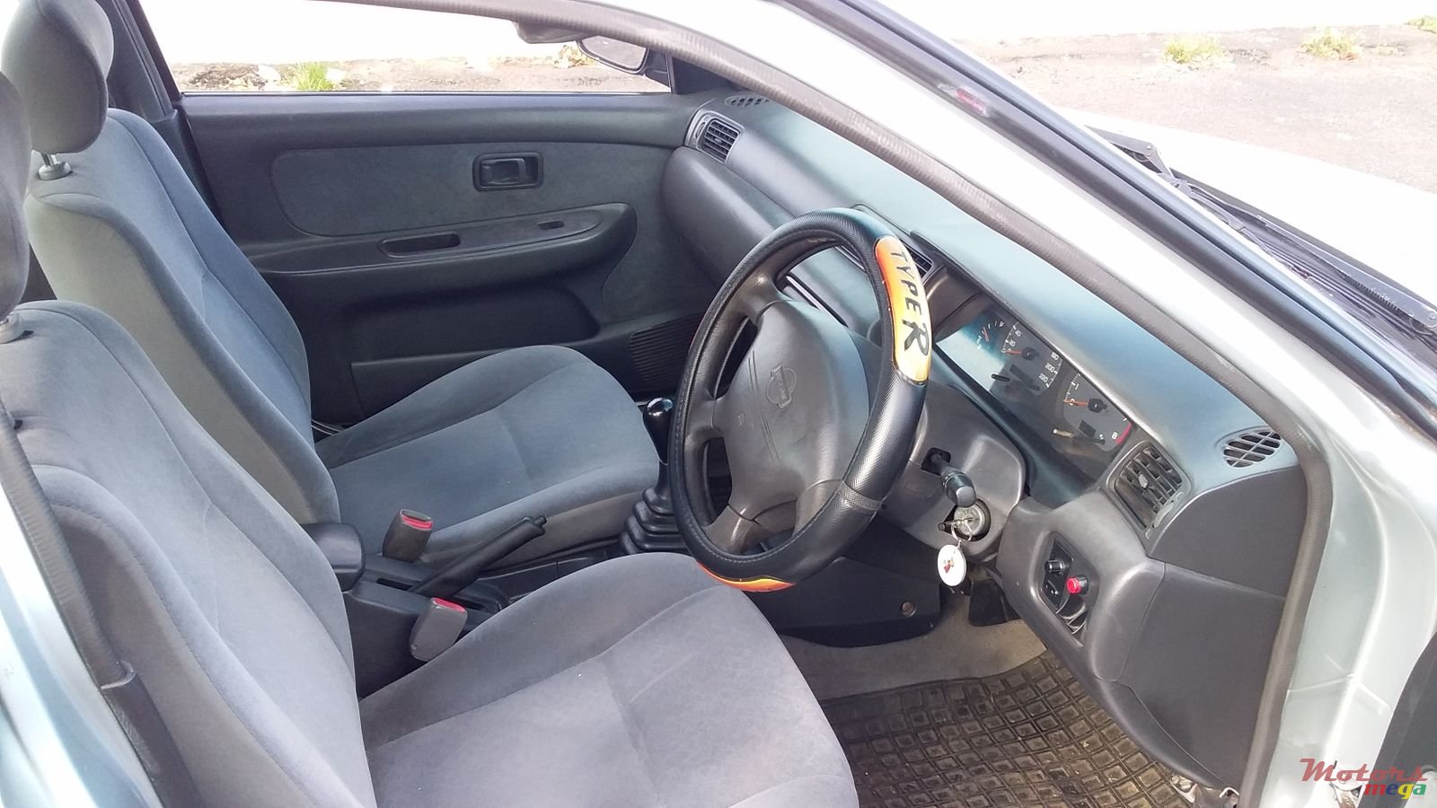 1999' Nissan Sunny photo #3