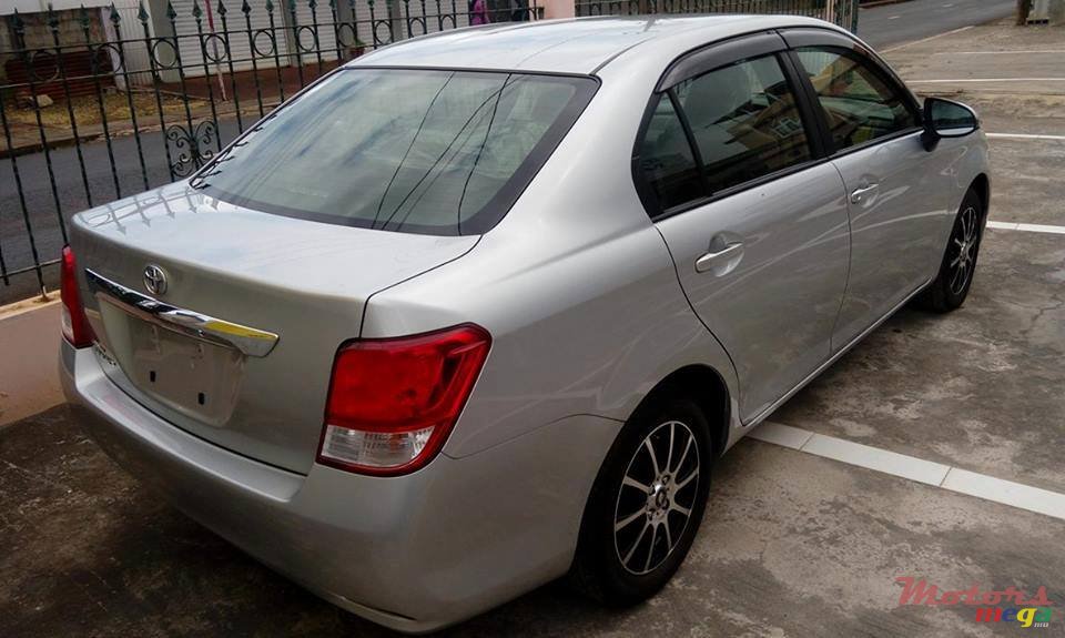 2012' Toyota AXIO X MANUAL photo #2