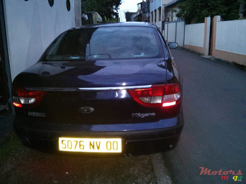 2000' Renault Megane photo #1