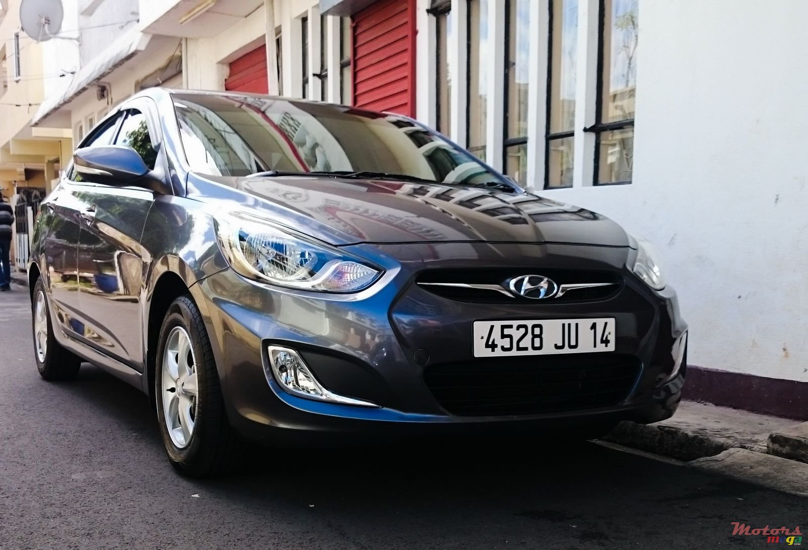 2014' Hyundai Accent Blue photo #1