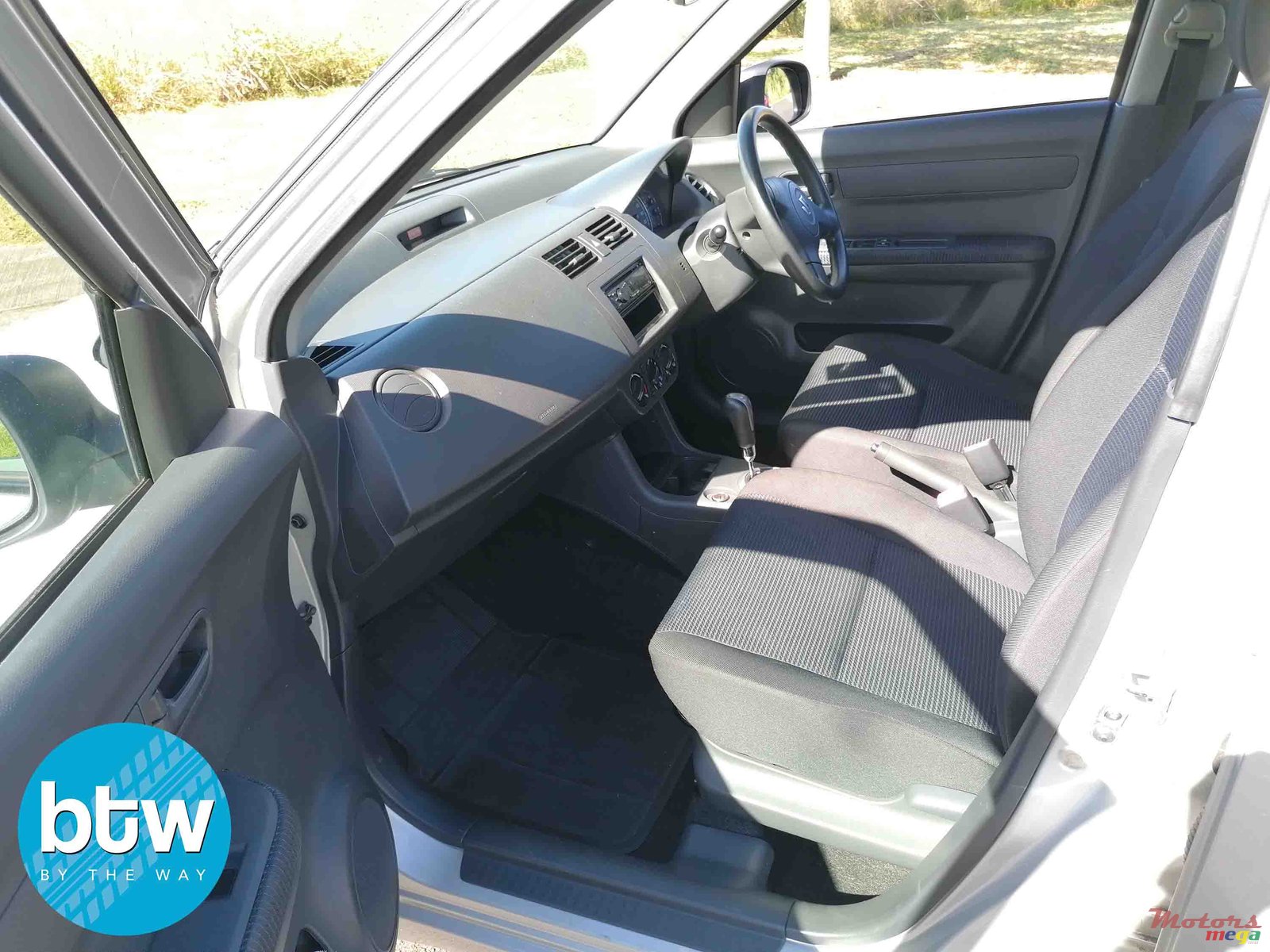 2010' Suzuki Swift Automatique photo #3