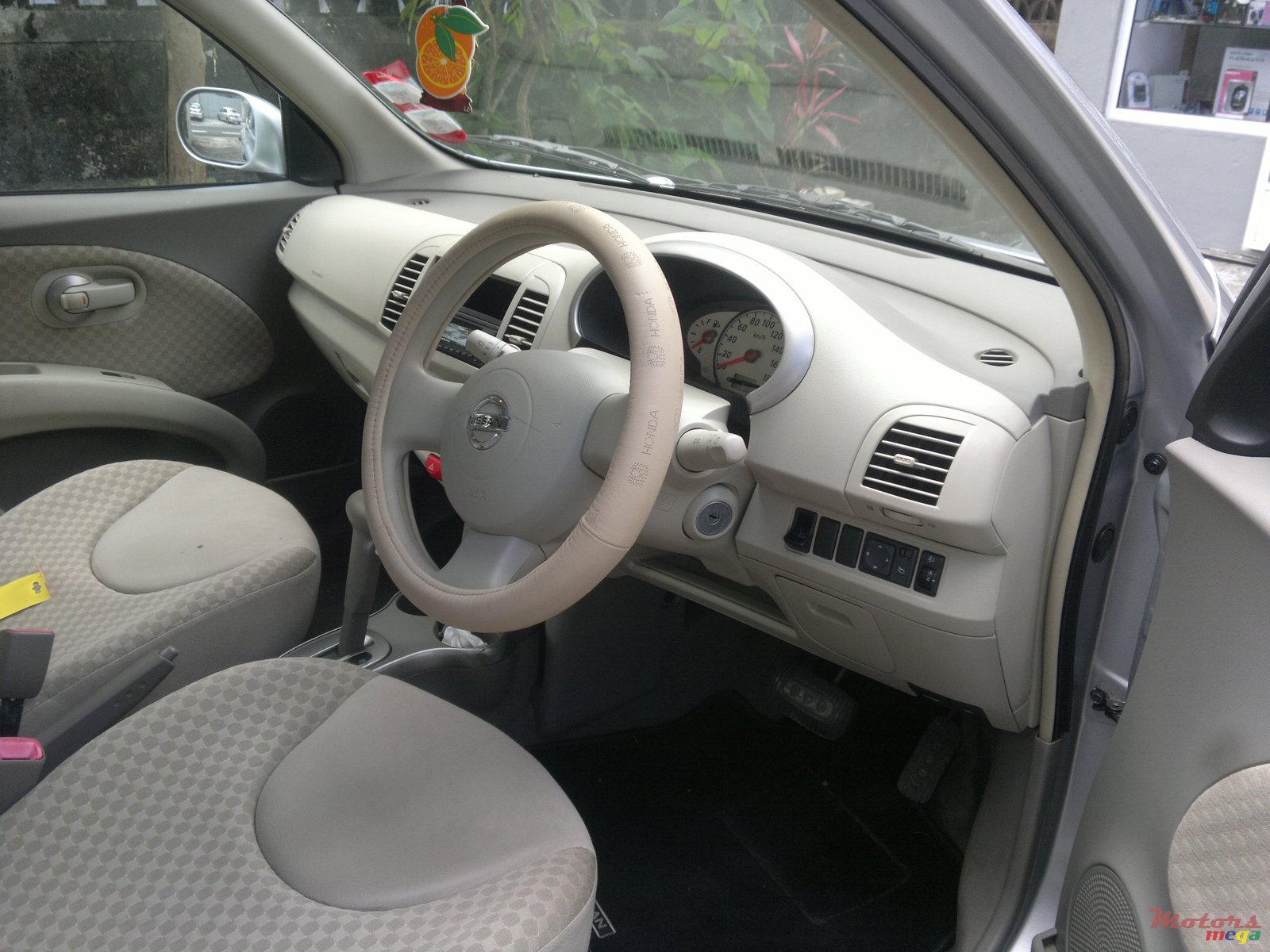 2011' Nissan Micra March AK 12 photo #2