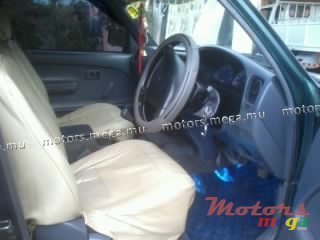 1998' Toyota Hilux 4X4  photo #4