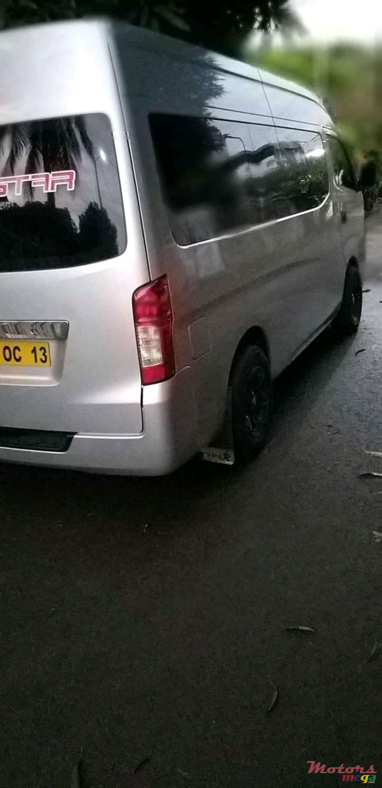 2013' Nissan Urvan photo #2