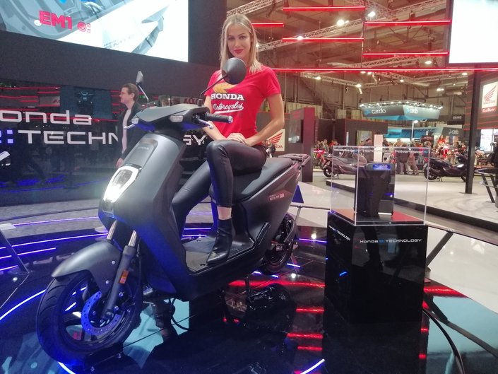 Avec le scooter EM1 e, Honda se met à l'électrique