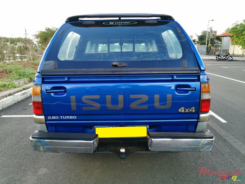 1999' Isuzu Double Cab 4x4 photo #4