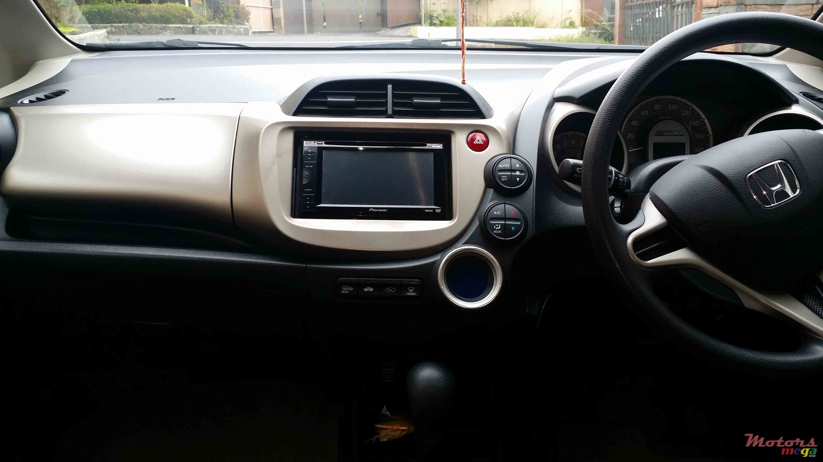 2011' Honda Fit photo #5