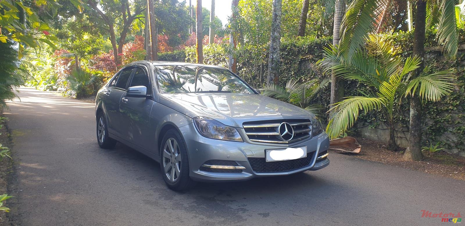 2014' Mercedes-Benz C-Class photo #1