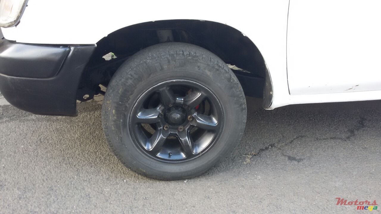 1997' Nissan Hardbody photo #6