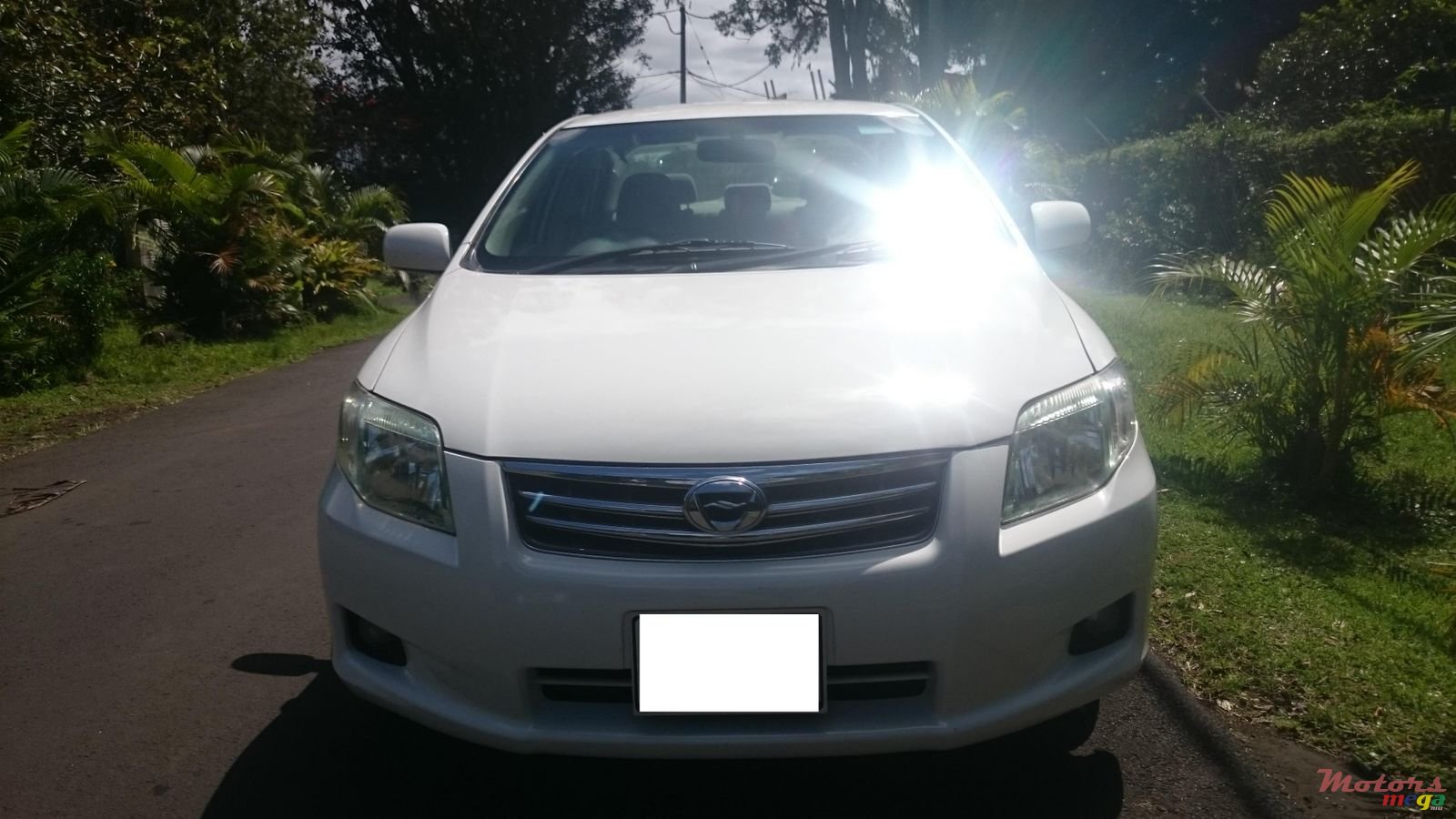 2009' Toyota Corolla Axio photo #4