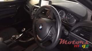 2012' BMW 1 Series photo #2