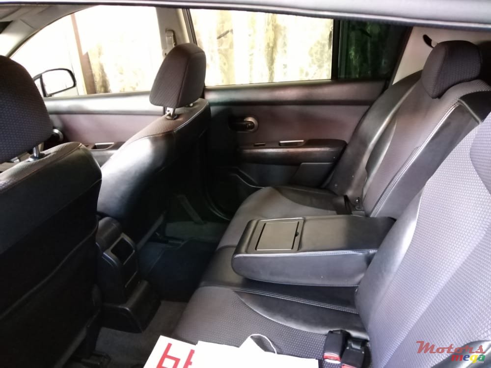 2007' Nissan Tiida photo #5
