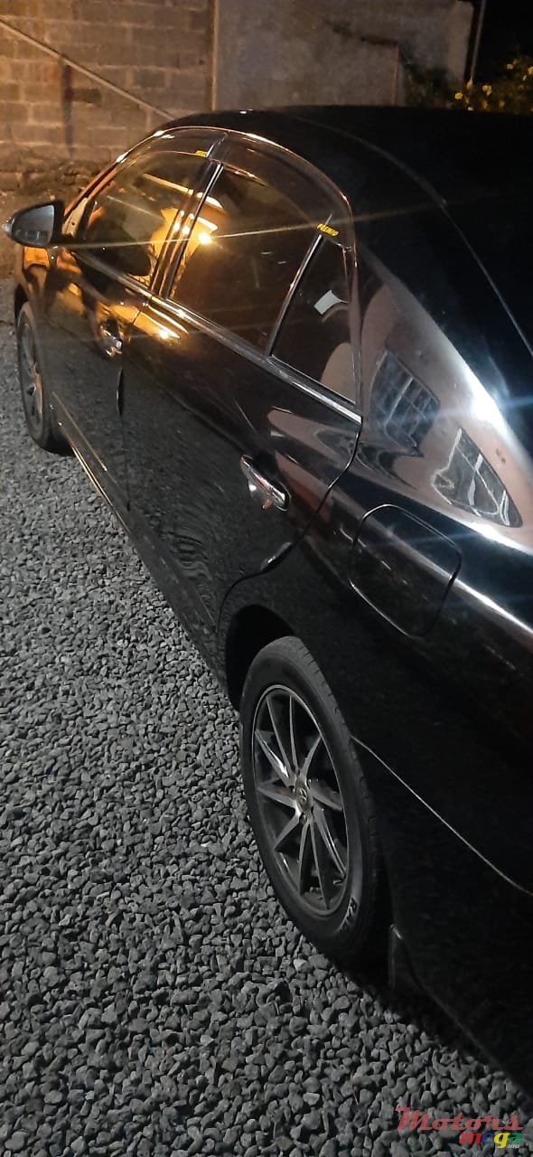 2013' Toyota Premio photo #5