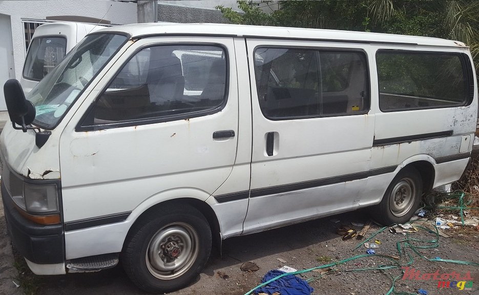 1994' Toyota HiAce photo #1