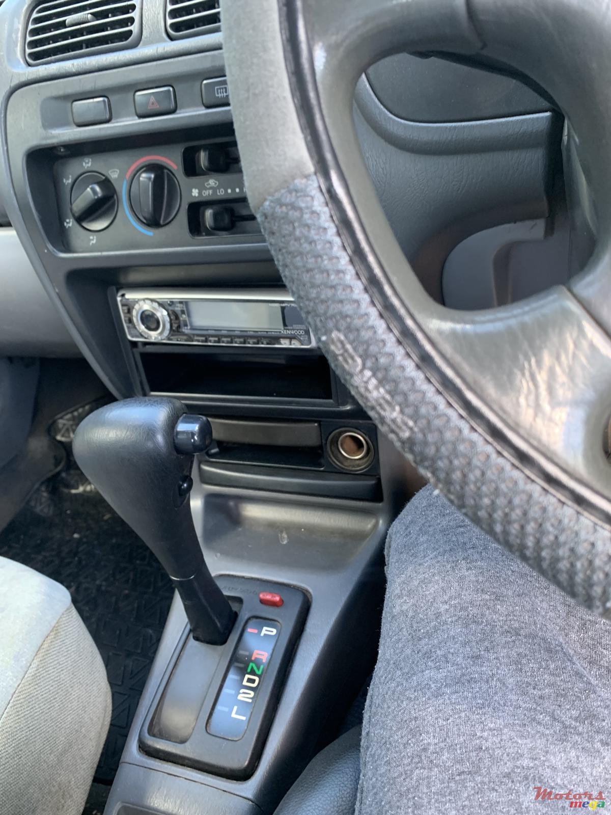 1997' Toyota Starlet photo #3