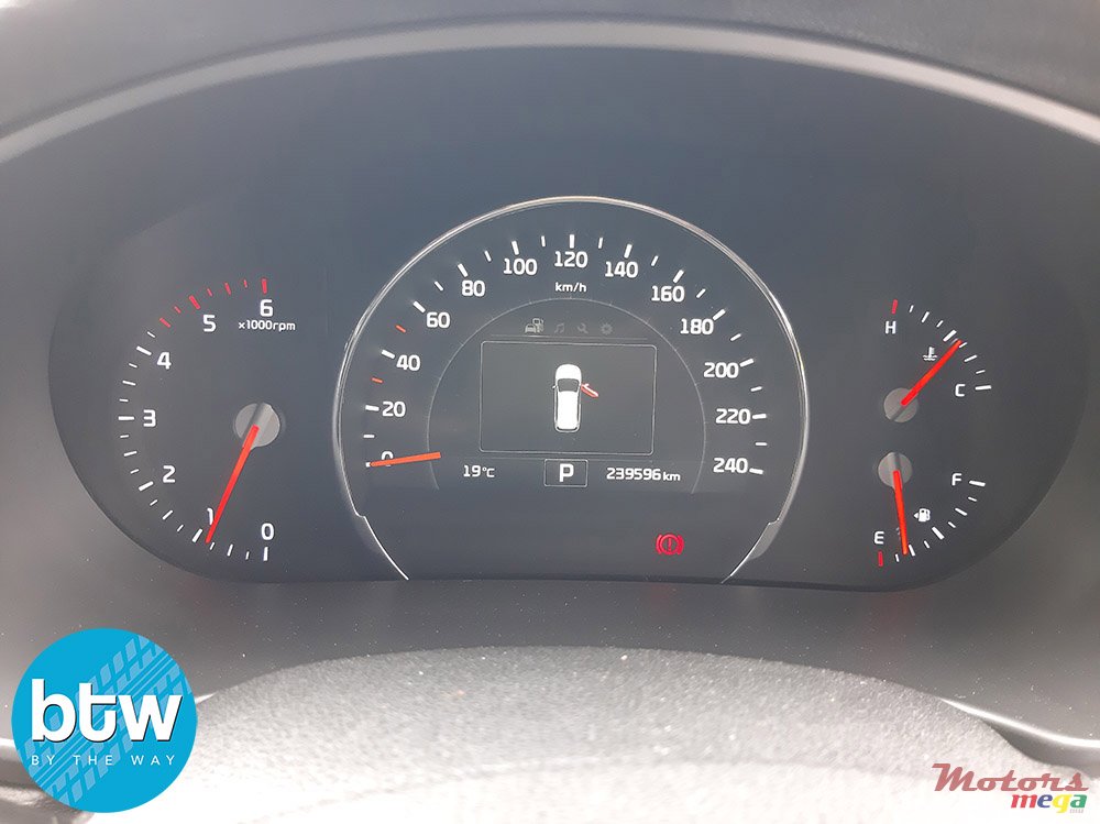 2015' Kia Sorento CRDI photo #7