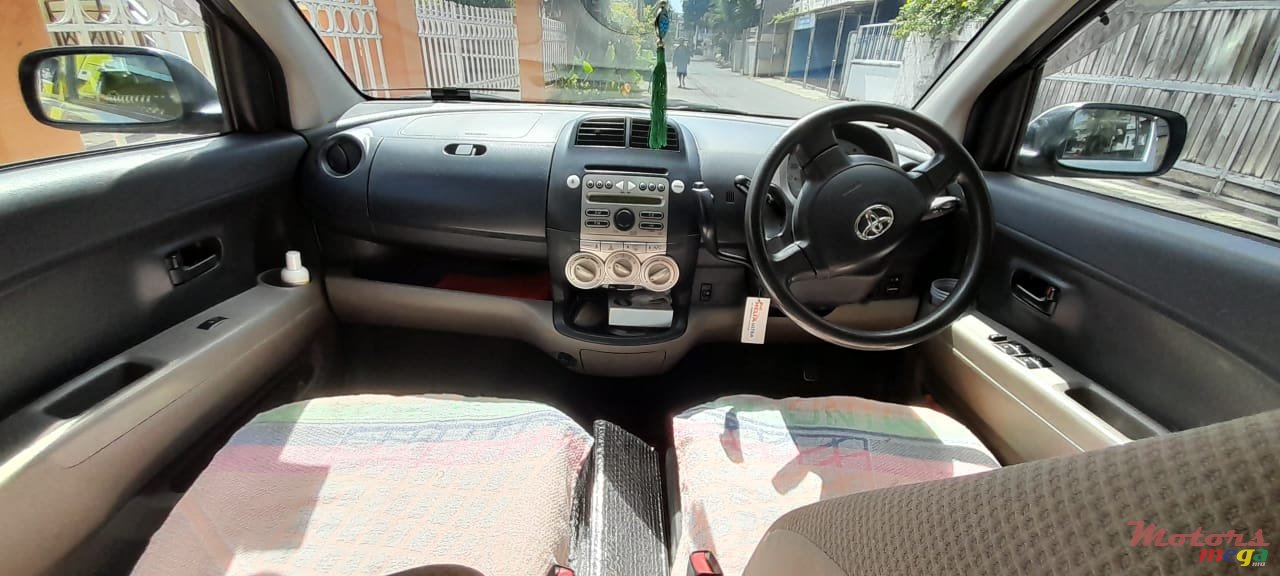 2006' Toyota Passo photo #7