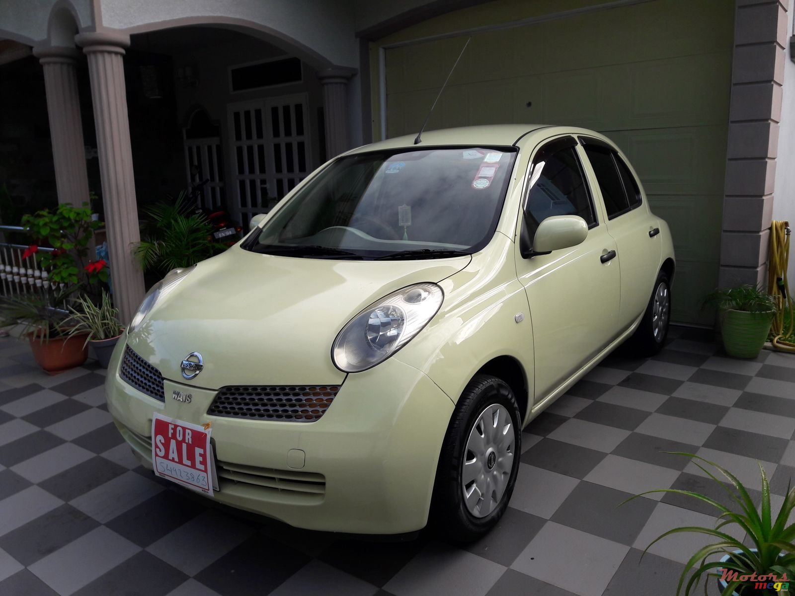 2003' Nissan March photo #1