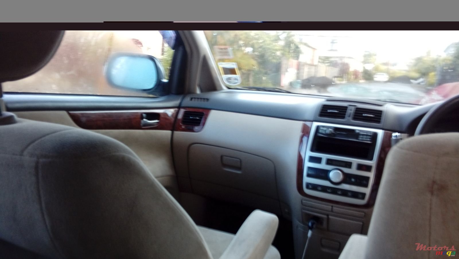 2001' Toyota Picnic photo #3