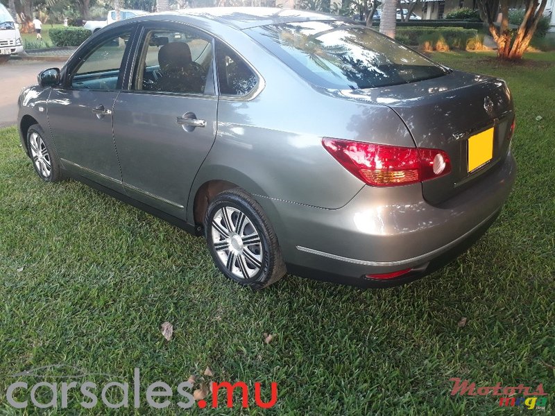 2011' Nissan Sylphy photo #3