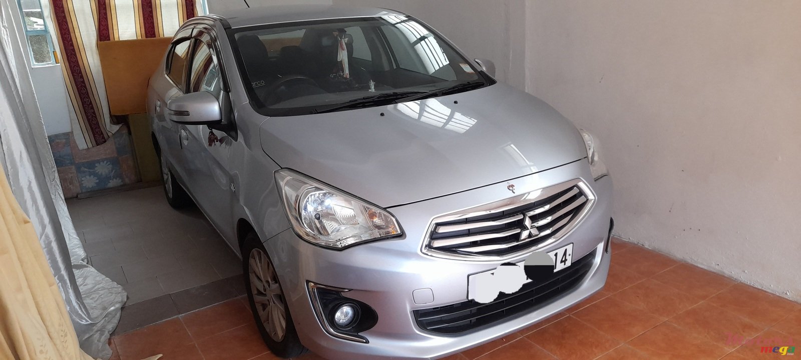 2014' Mitsubishi Attrage photo #2