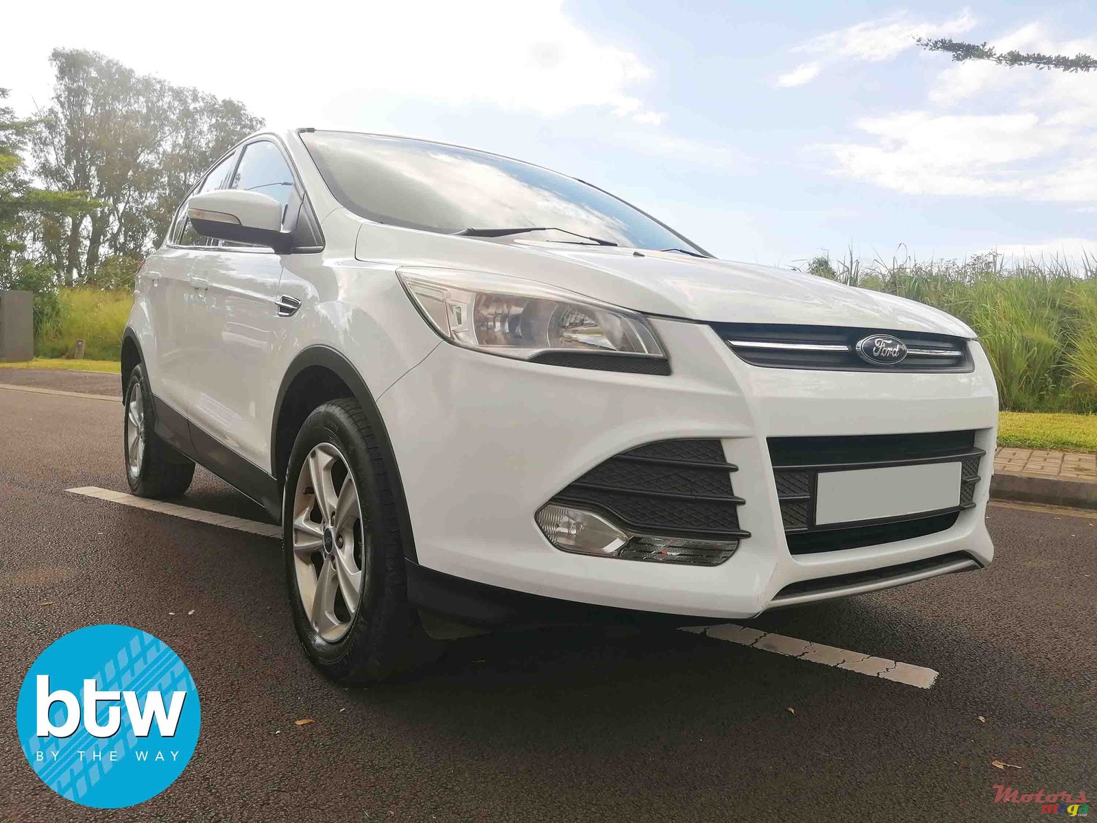 2014' Ford Kuga photo #1