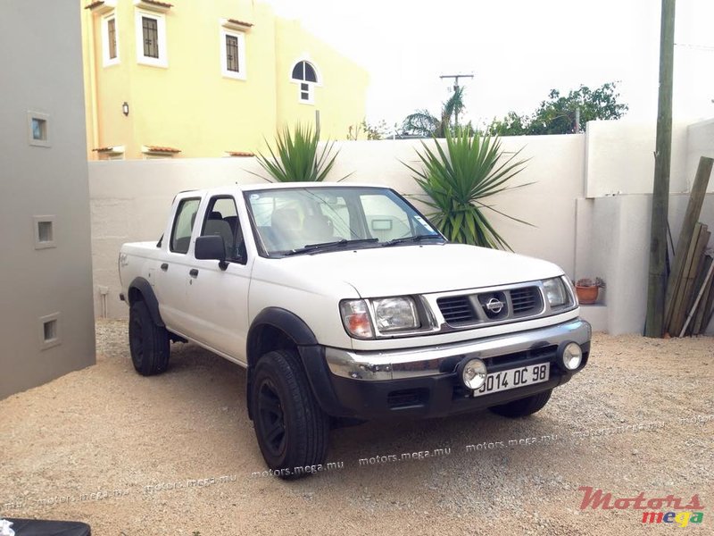 1998' Nissan From Japan 4X4 photo #1