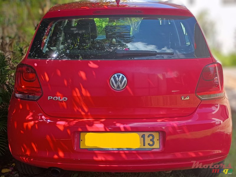2013' Volkswagen Polo photo #7