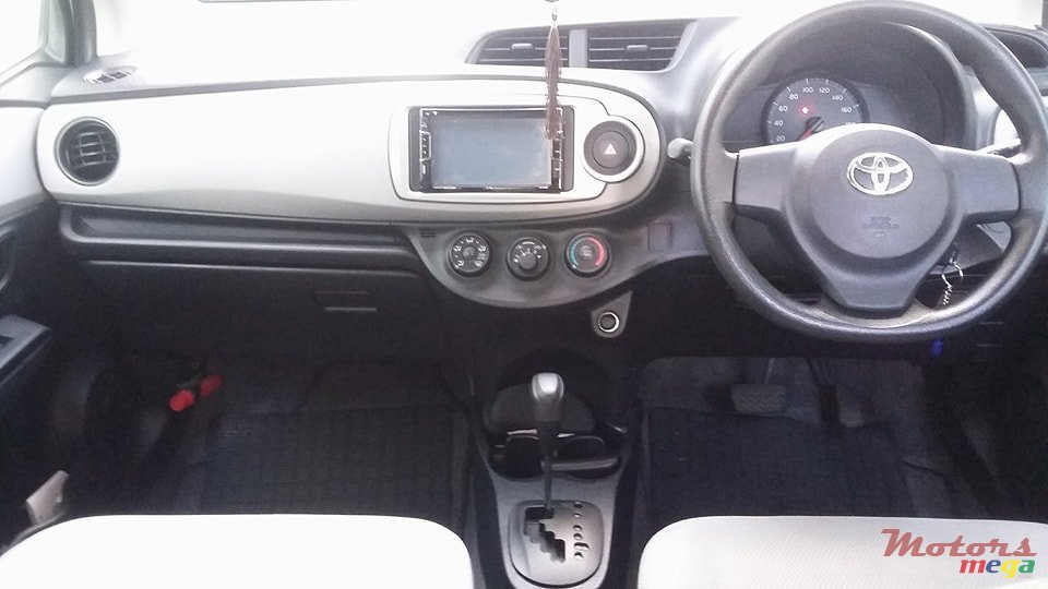 2011' Toyota Vitz photo #1