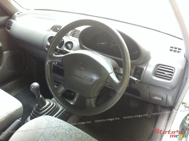 1997' Nissan photo #5