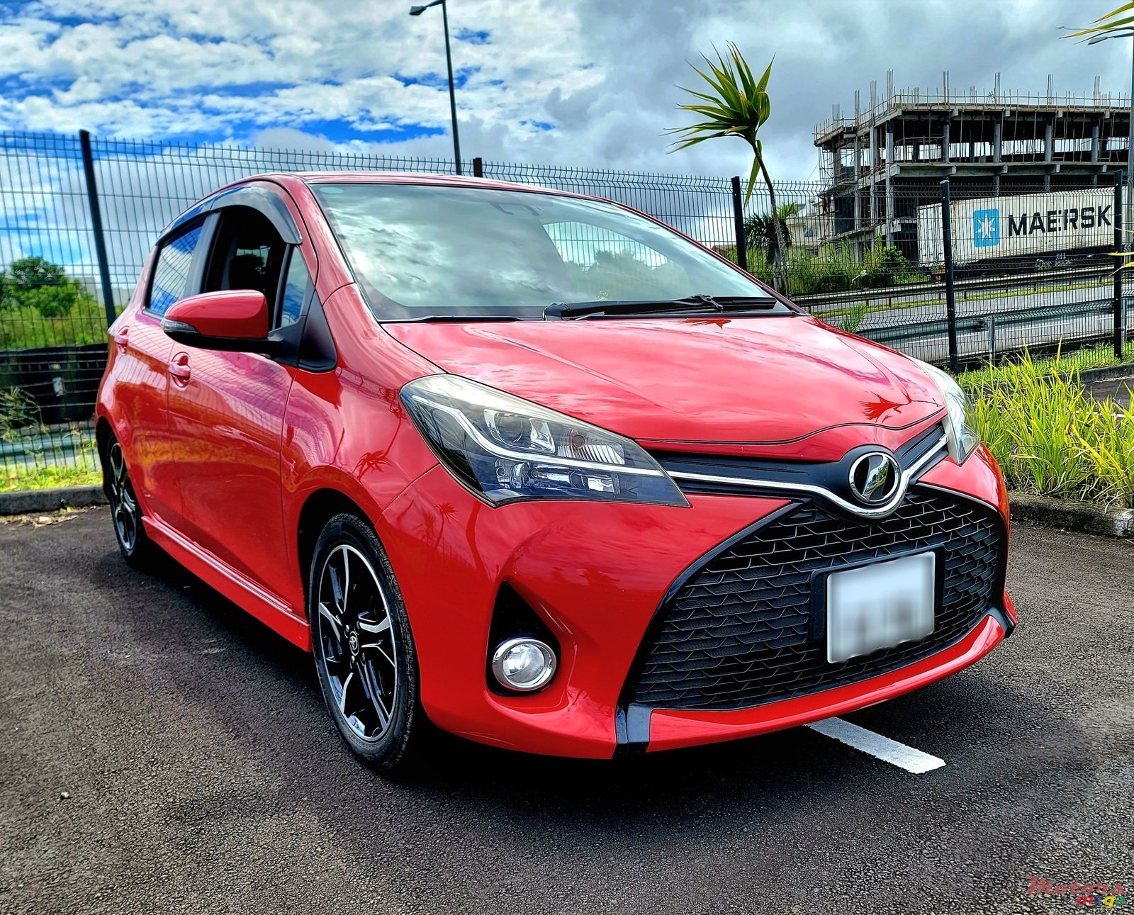 2016' Toyota Vitz RS photo #1