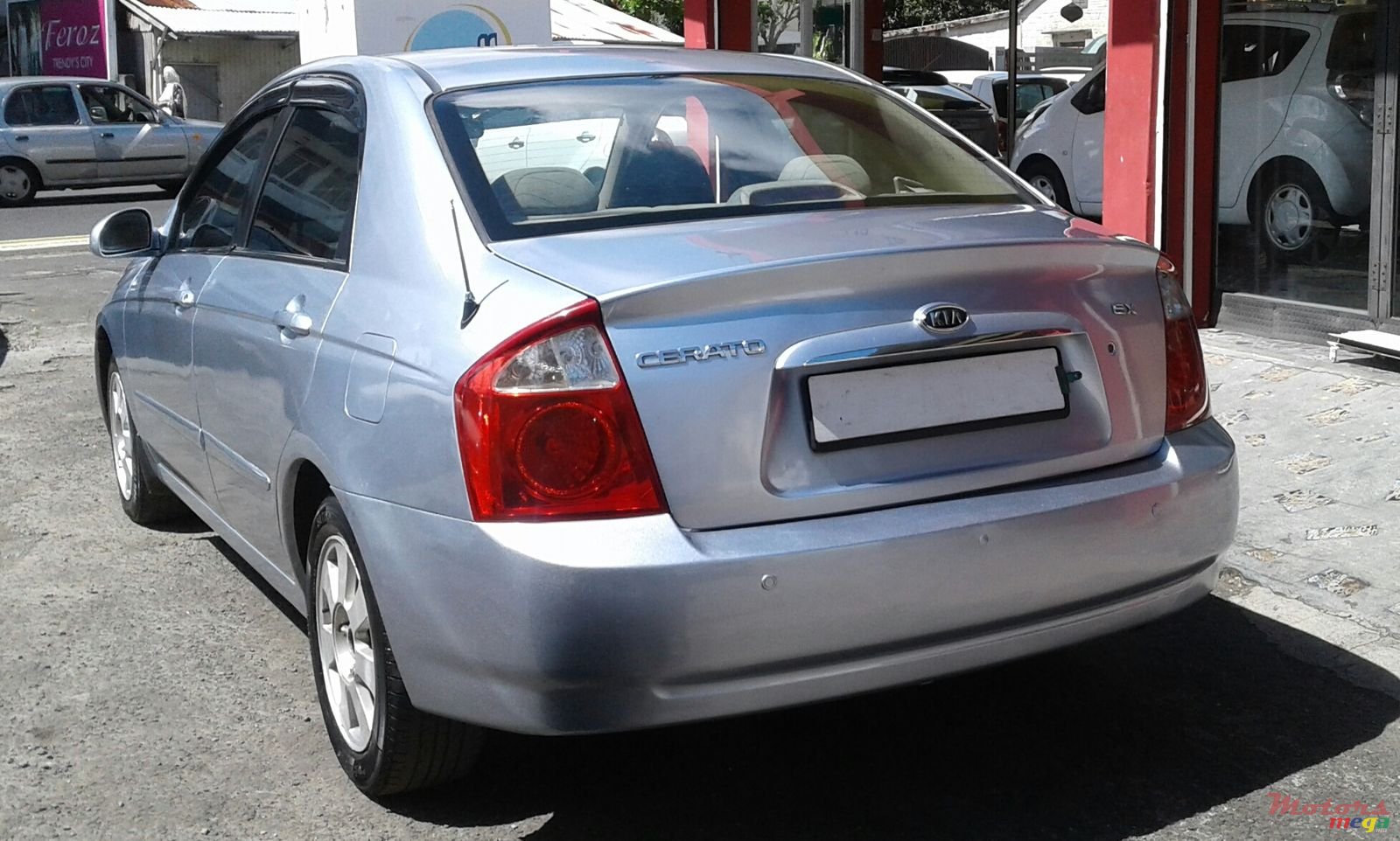 2005' Kia Cerato photo #3