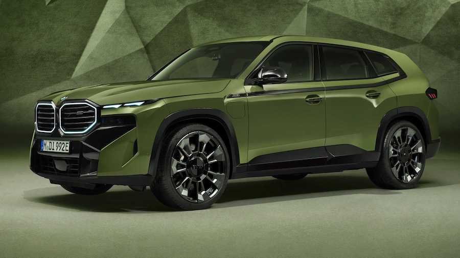 BMW XM Shows Off Four Special Paint Colors For Sporty SUV