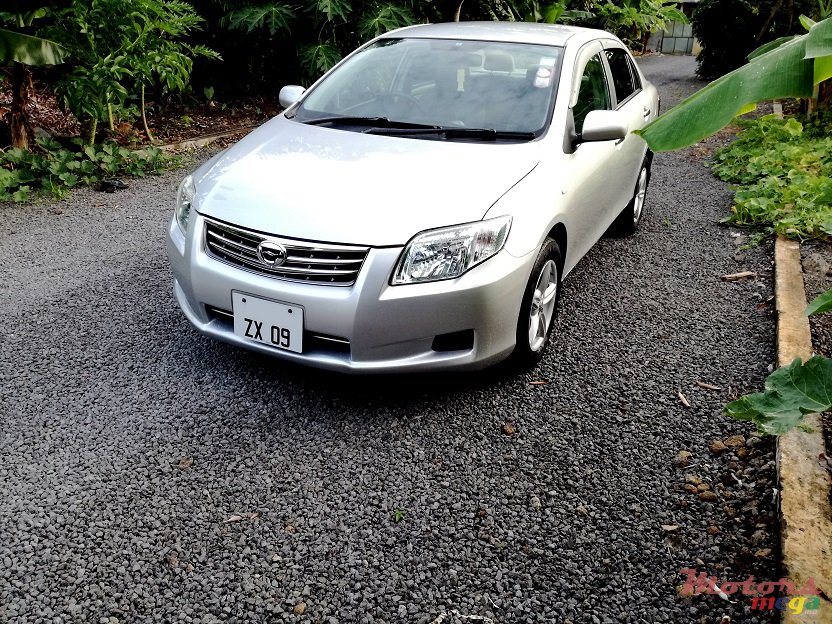 2009' Toyota Corolla Axio X-JAPAN photo #1