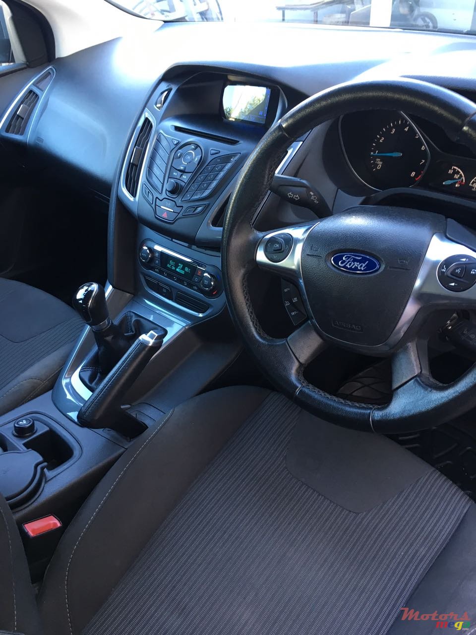 2014' Ford Focus Titanium HatchBack photo #3