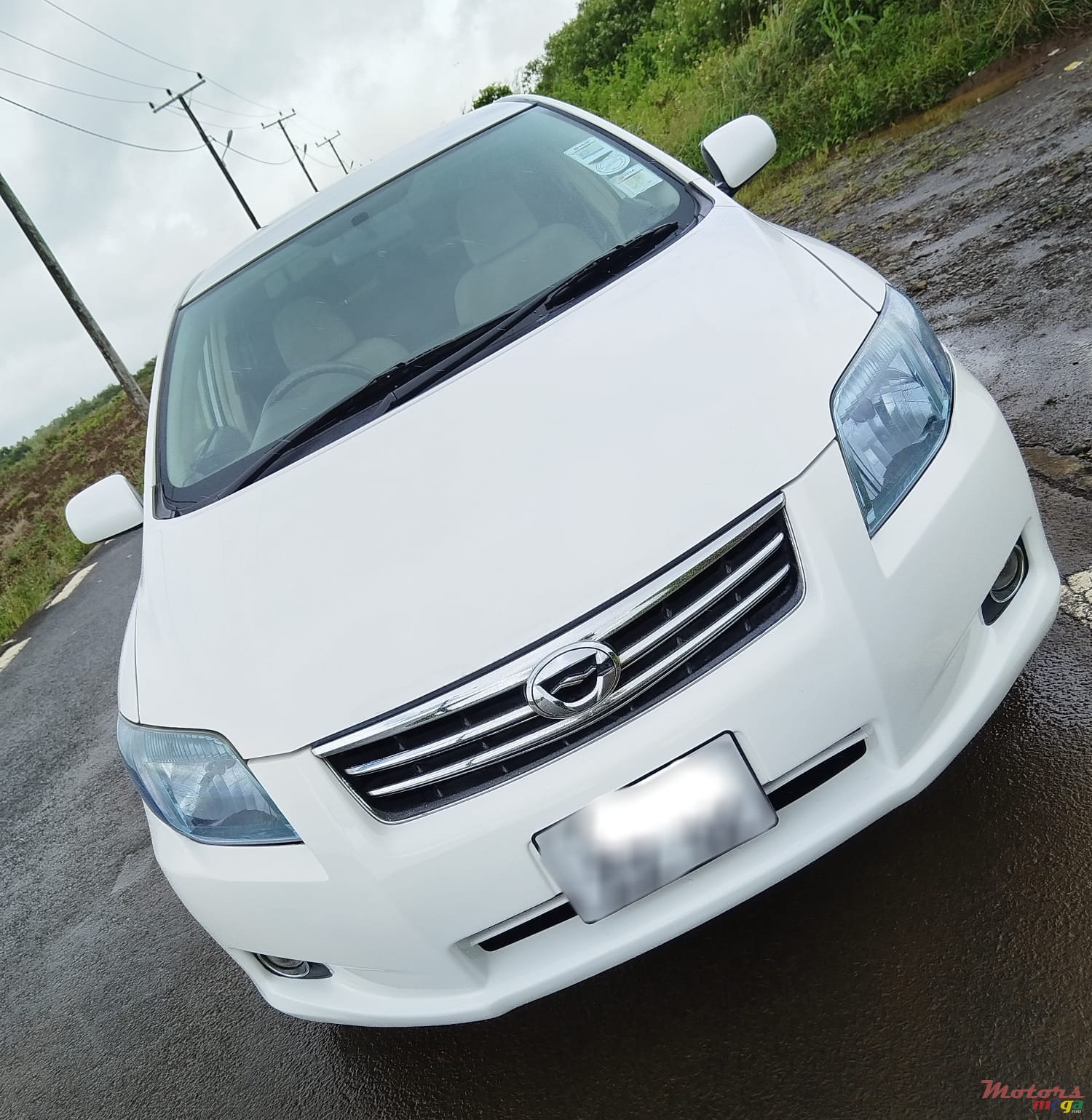 2012' Toyota Axio photo #1