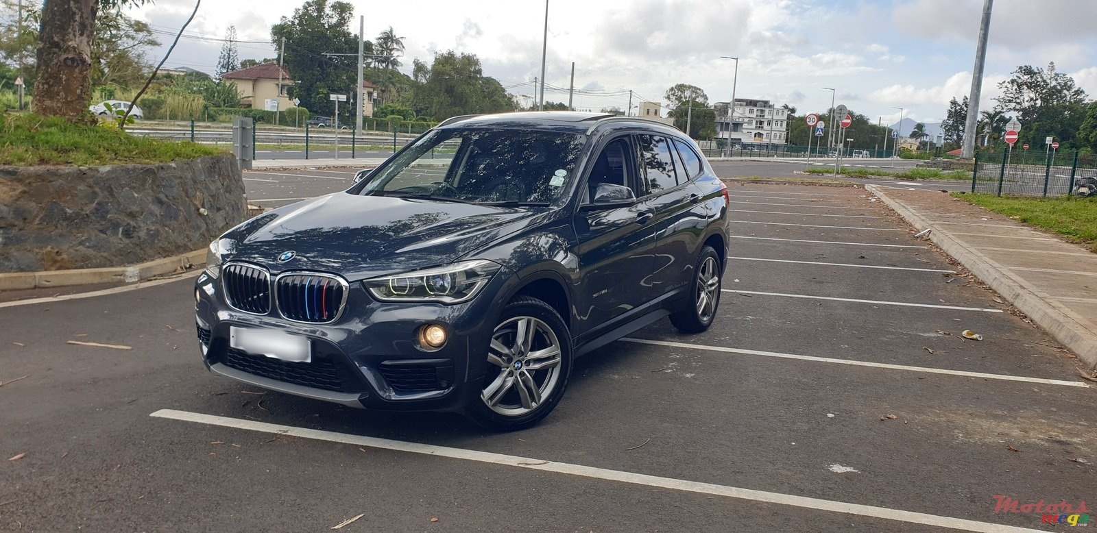2016' BMW X1 SDrive 18i photo #2