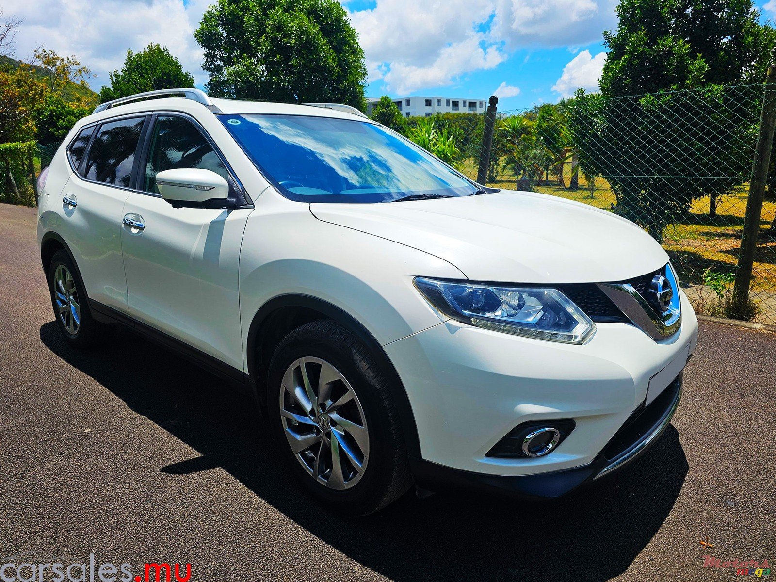 2017' Nissan X-Trail 7 Seater AWD 2.0 photo #2