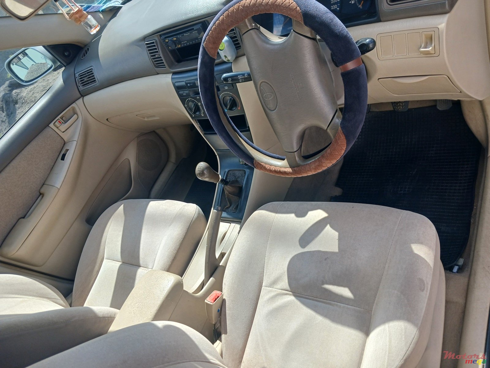 2003' Toyota Corolla photo #4