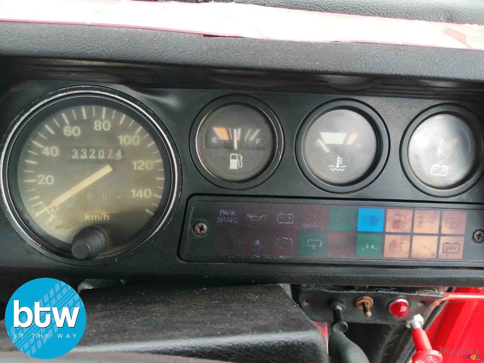 1992' Land Rover Defender 110 photo #6