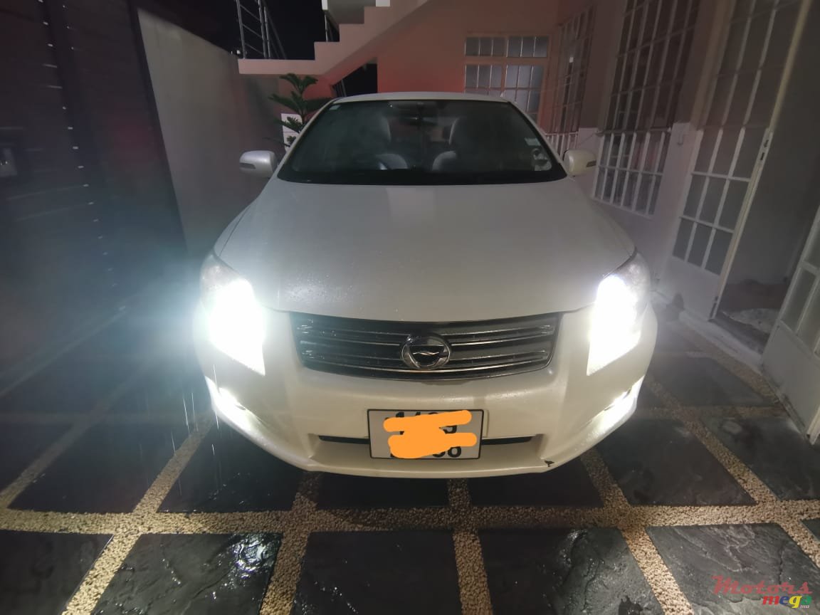 2008' Toyota Axio photo #2