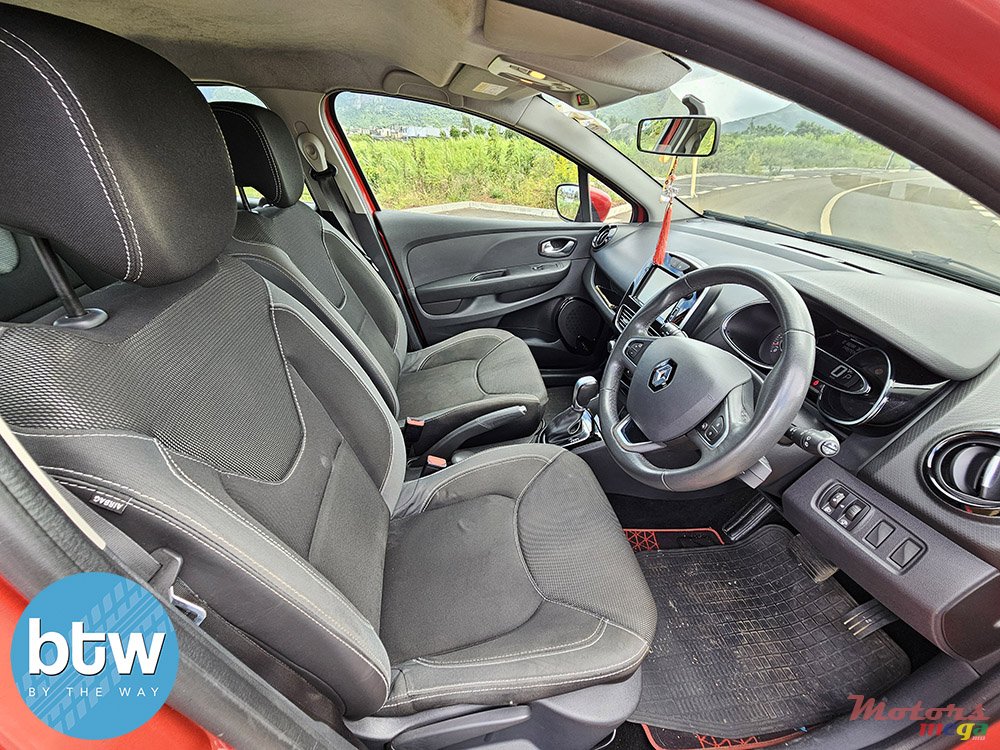 2017' Renault Clio Zen photo #5