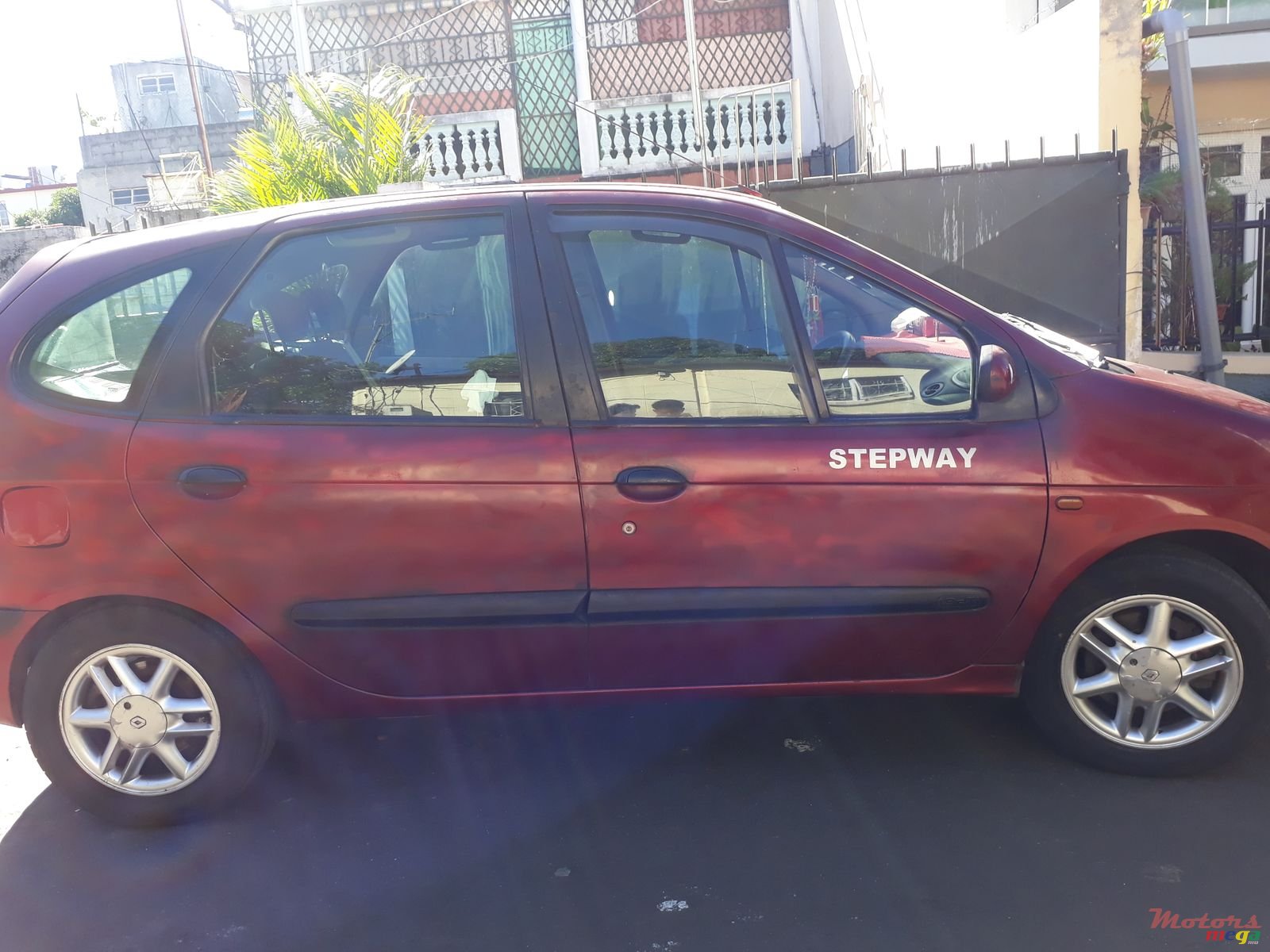 2001' Renault Scenic photo #2