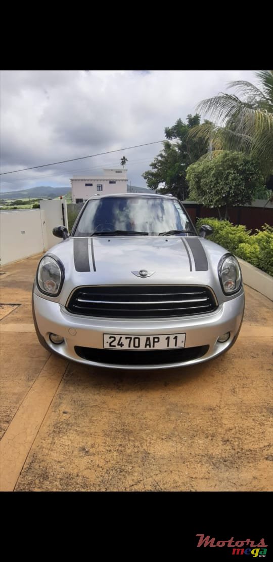 2011' MINI Cooper Countryman photo #3