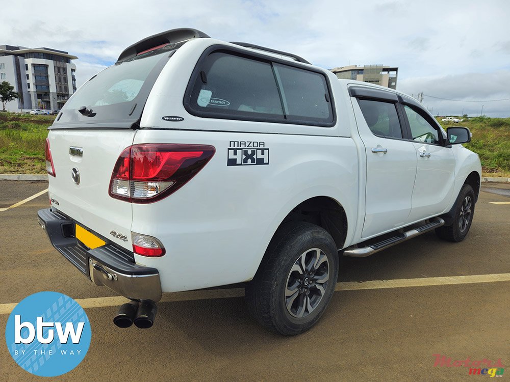 2021' Mazda BT-50 4X4 photo #4