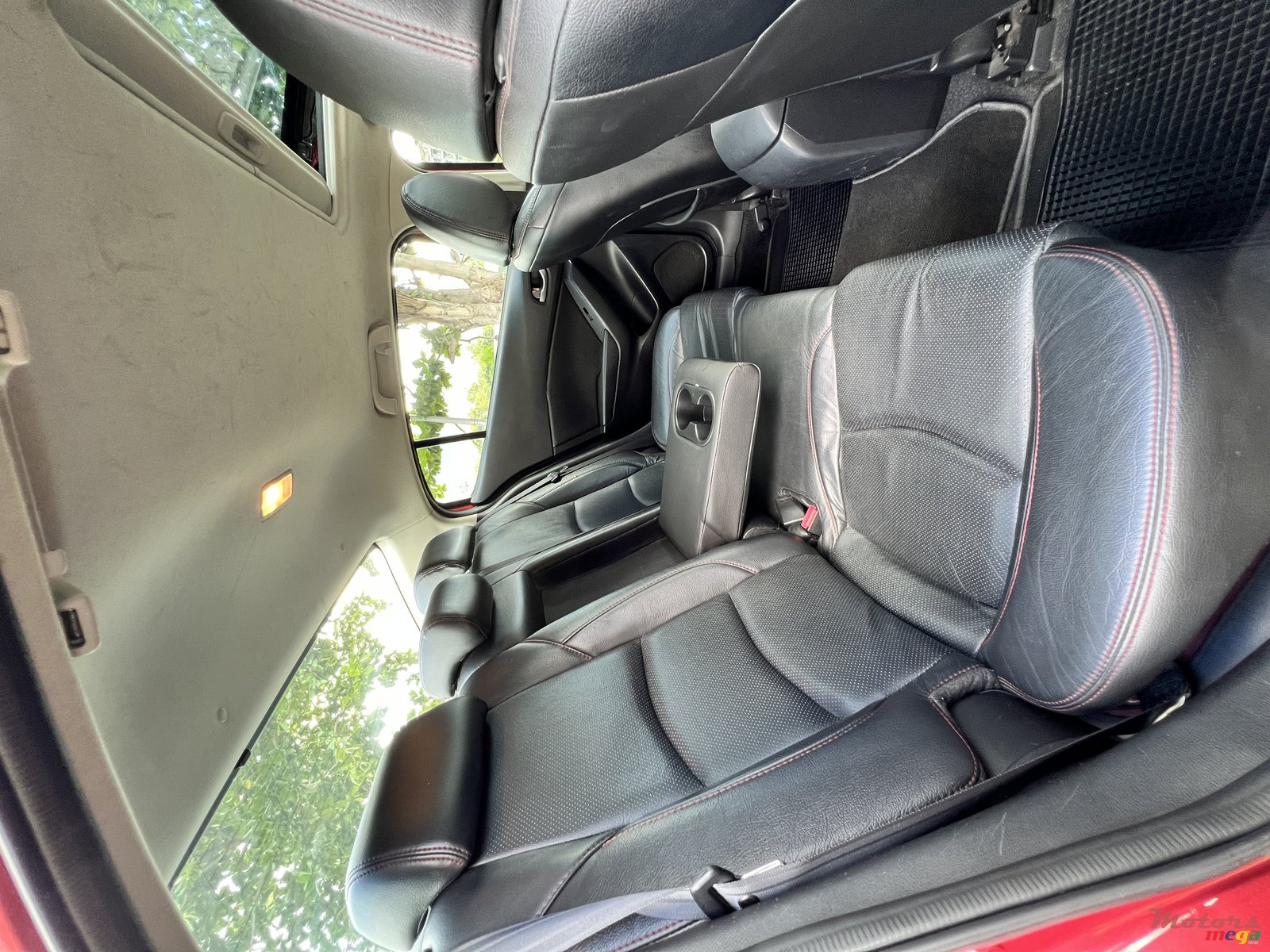 2016' Mazda photo #7